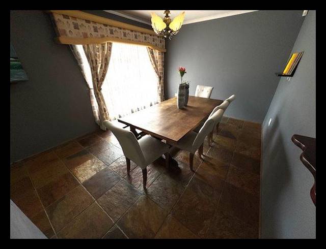 4 BEDROOM HOUSE FOR SALE IN VAN RIEBEECK PARK